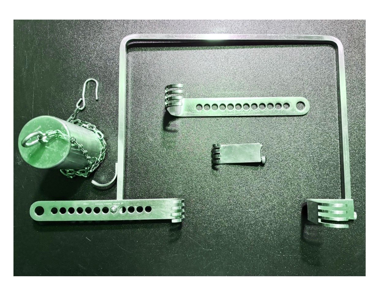 charnley retractor set for hip surgery